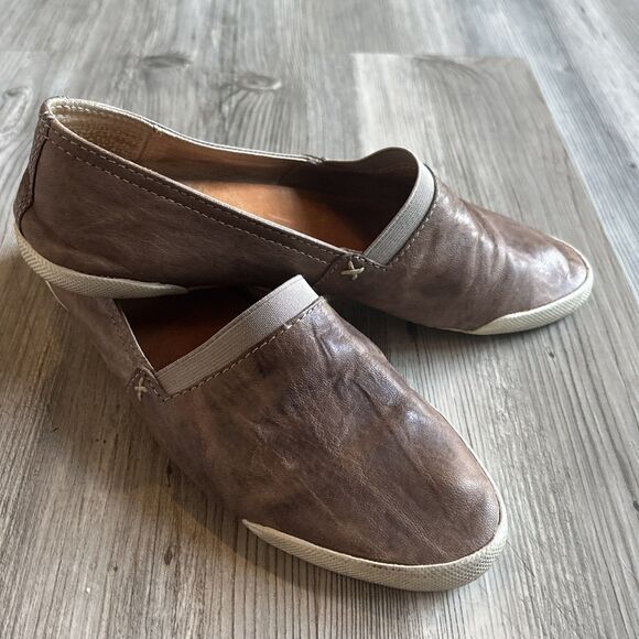 Frye Womens Melanie Slip On Shoes Brown Distressed Leather Round Toe Size 7 - Picture 1 of 9
